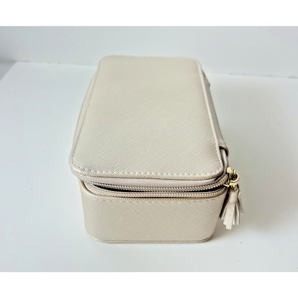 Travel Jewelry Organizer Case Beige Faux Leather Zippered Storage Box - Picture 6 of 11